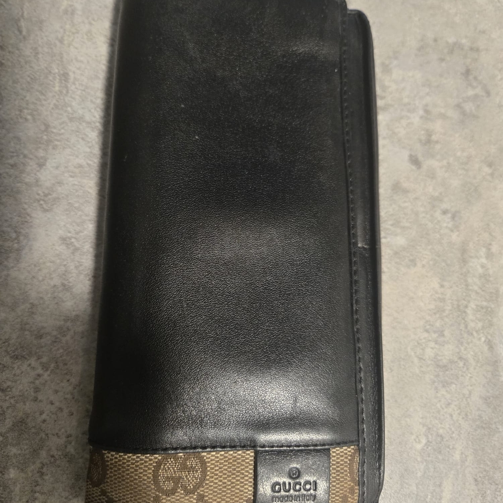 Gucci Black and Brown Wallet